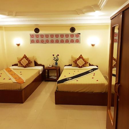Fancy Guesthouse พนมเปญ ภายนอก รูปภาพ