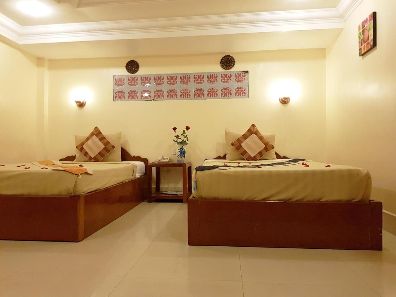 Fancy Guesthouse พนมเปญ ภายนอก รูปภาพ