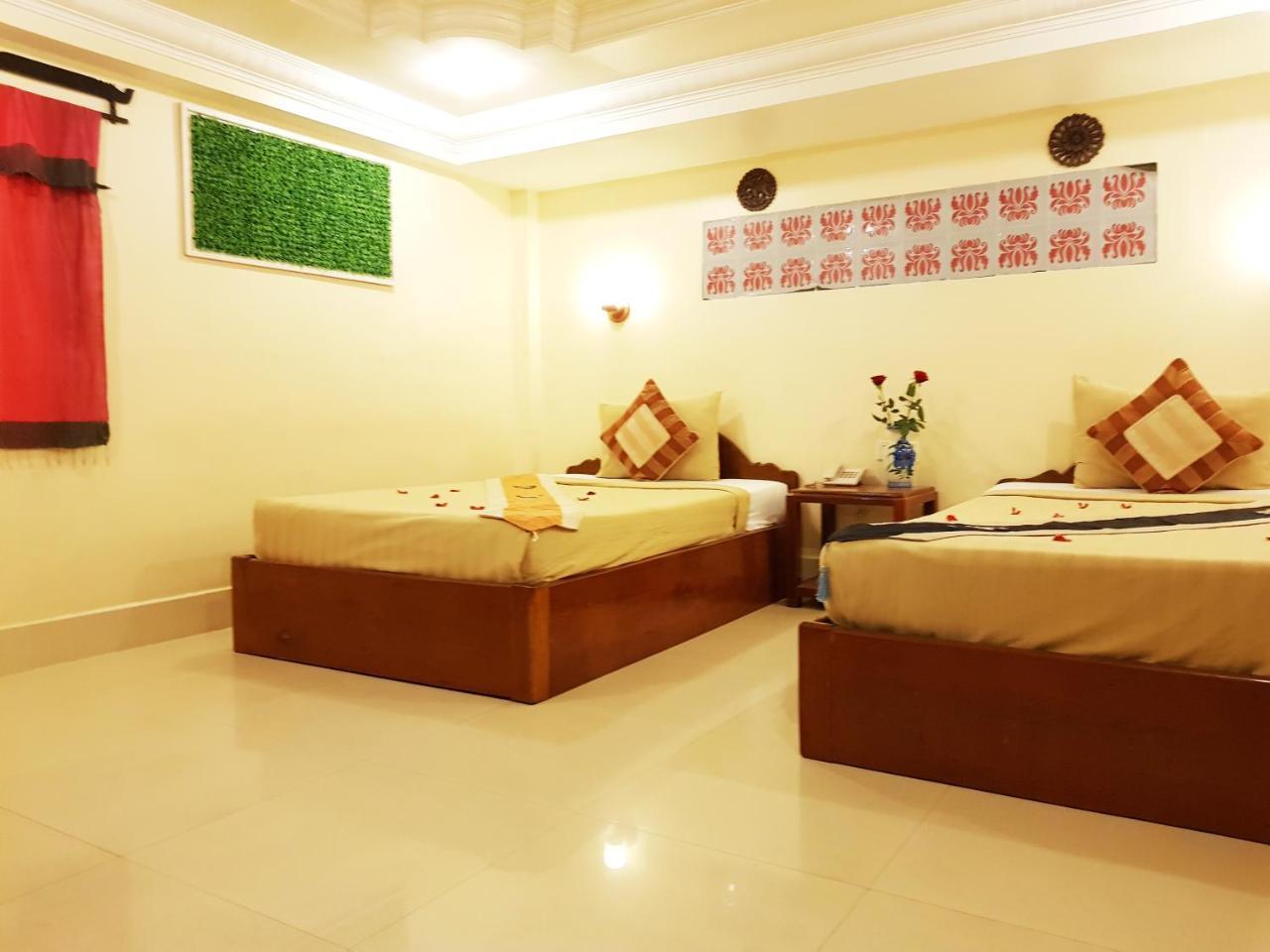 Fancy Guesthouse พนมเปญ ภายนอก รูปภาพ