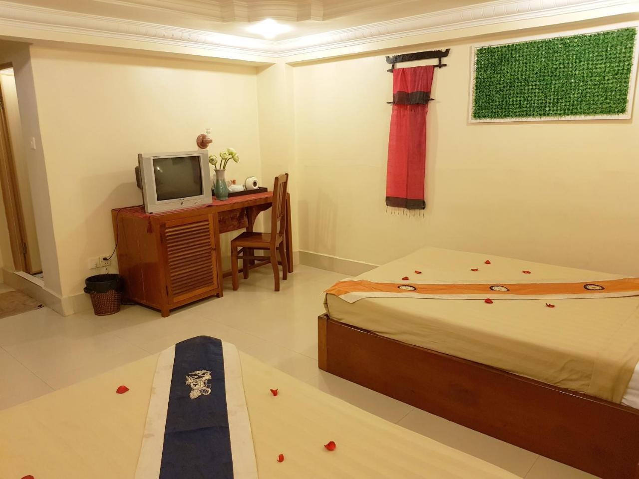 Fancy Guesthouse พนมเปญ ภายนอก รูปภาพ