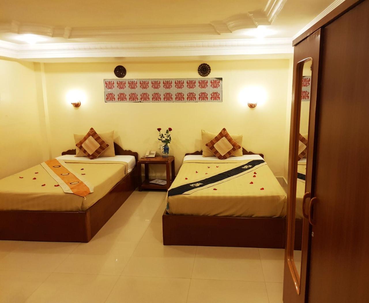 Fancy Guesthouse พนมเปญ ภายนอก รูปภาพ