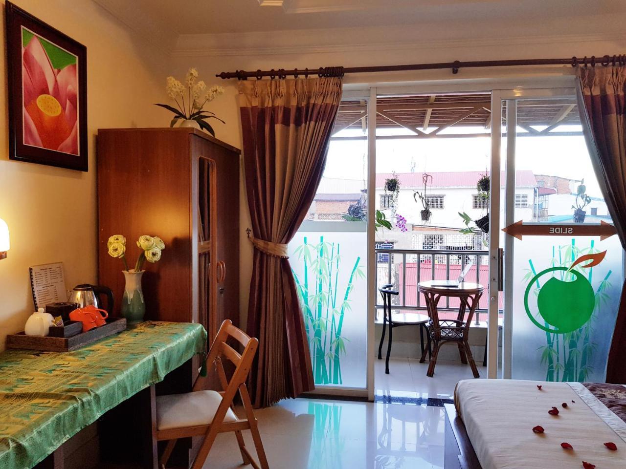 Fancy Guesthouse พนมเปญ ภายนอก รูปภาพ