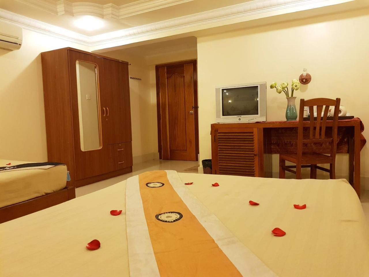 Fancy Guesthouse พนมเปญ ภายนอก รูปภาพ