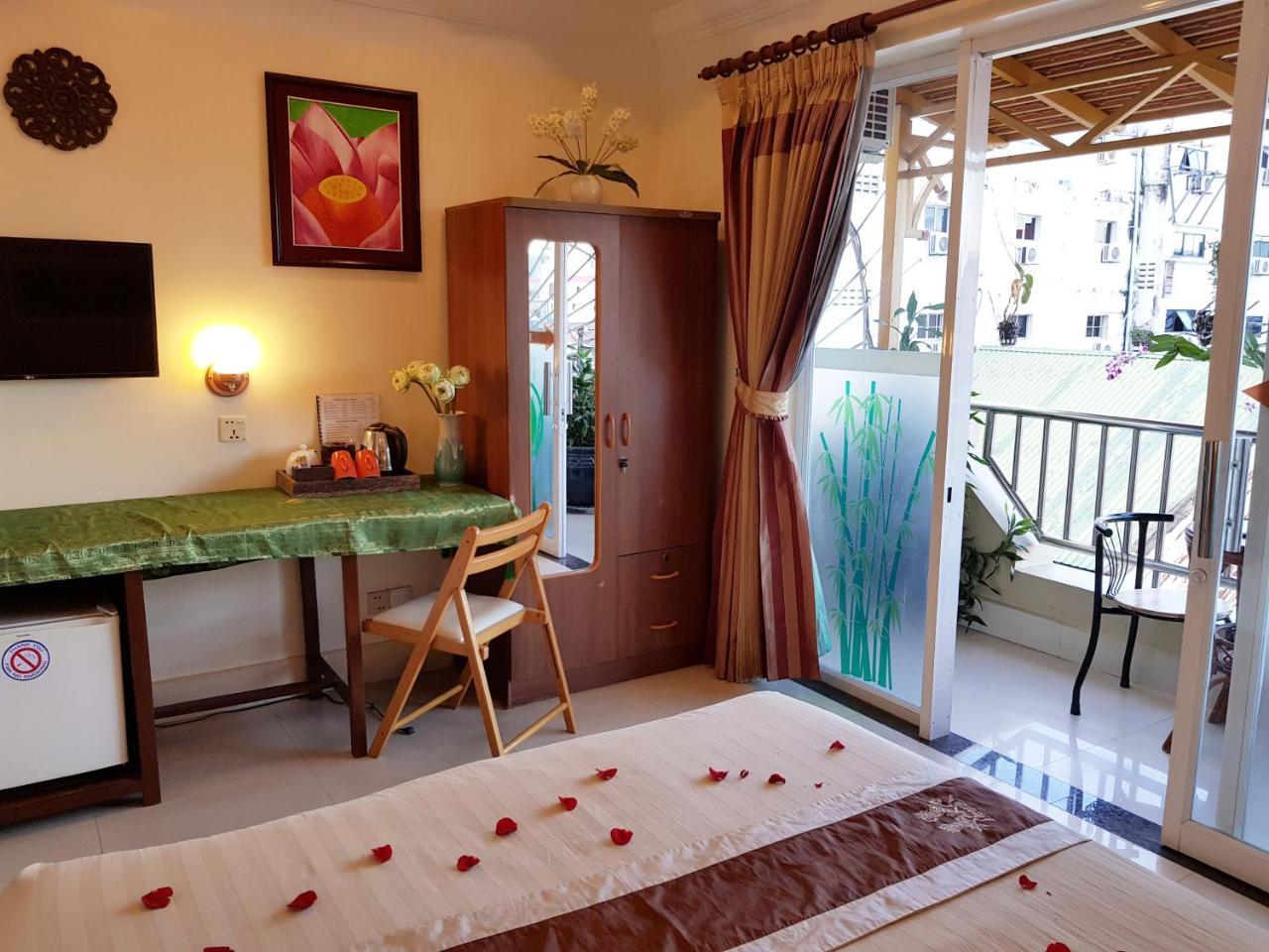 Fancy Guesthouse พนมเปญ ภายนอก รูปภาพ