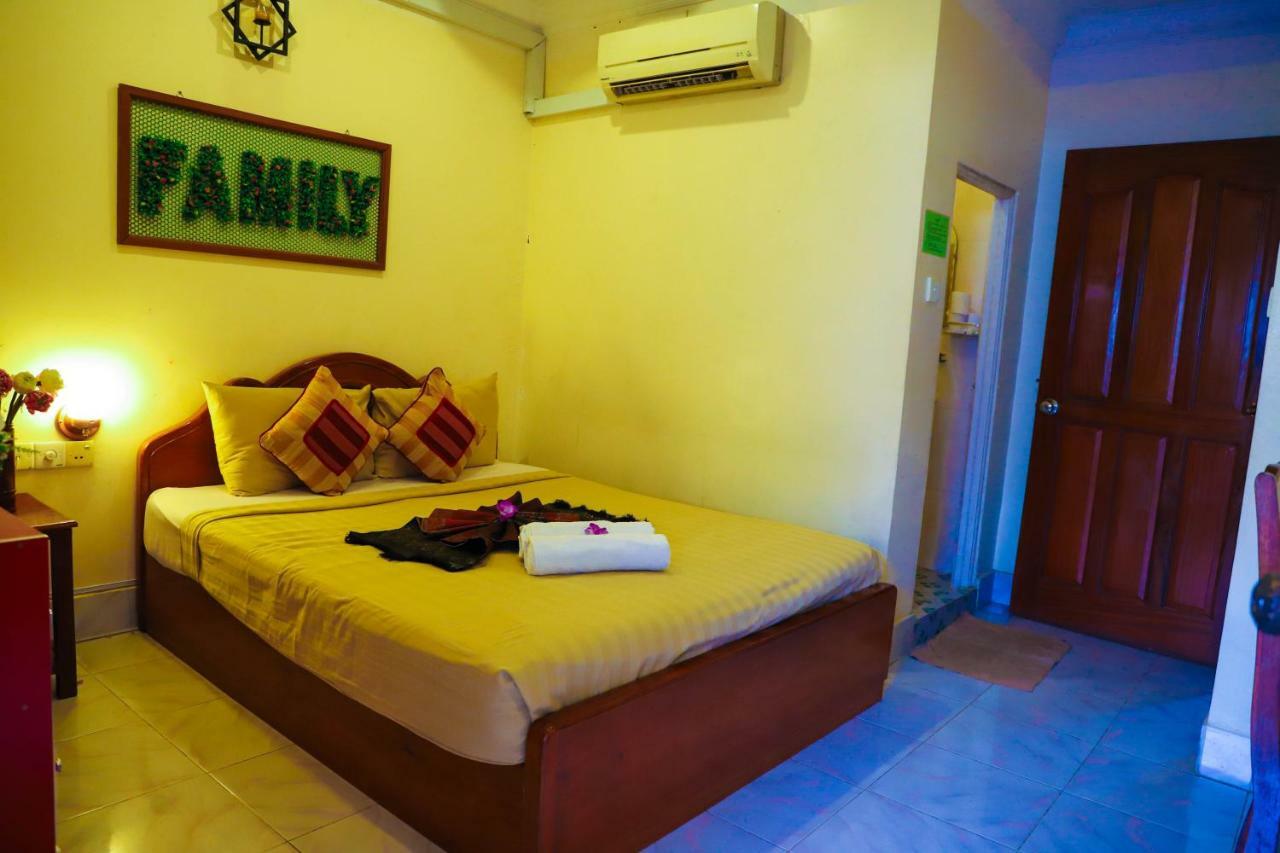 Fancy Guesthouse พนมเปญ ภายนอก รูปภาพ